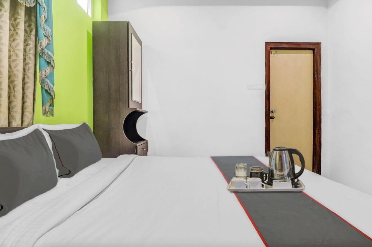 Collection O Gravity Hotel Хидерабад Екстериор снимка